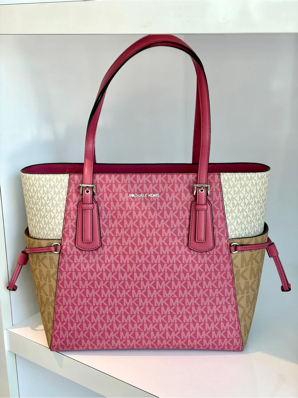 Michael Kors Voyager Large Color-Block Signature Logo Tote Bag